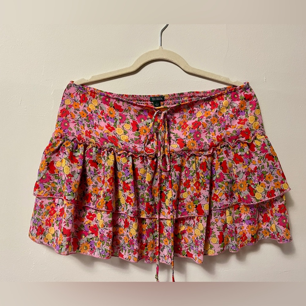 NWOT Wild Fable Women’s Large Ruffle Pink Mini Skirt with Flower Print